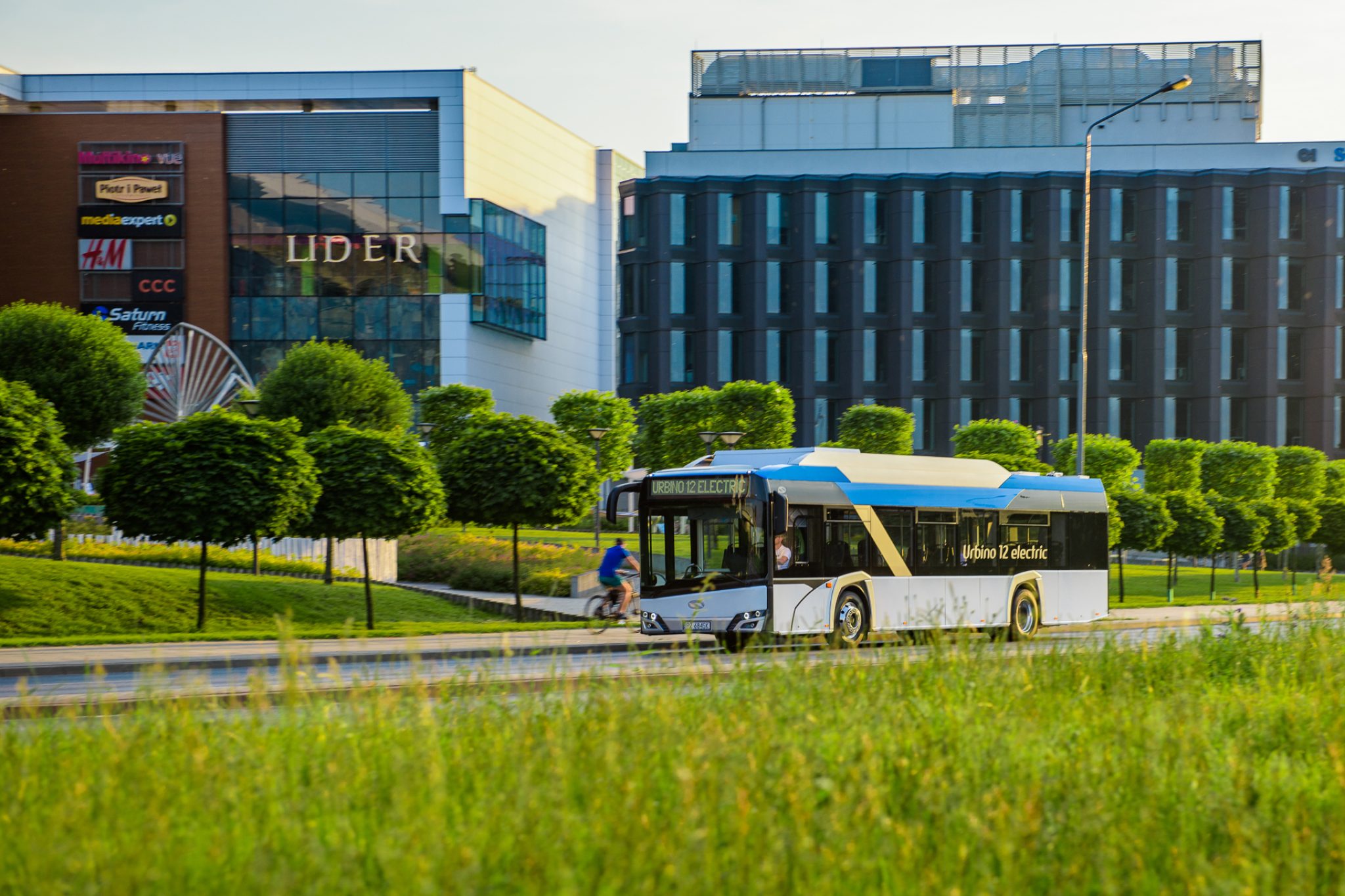 CAF es elegido por las ciudades de Bonn y Madrid para el suministro de LRVS y autobuses eléctricos