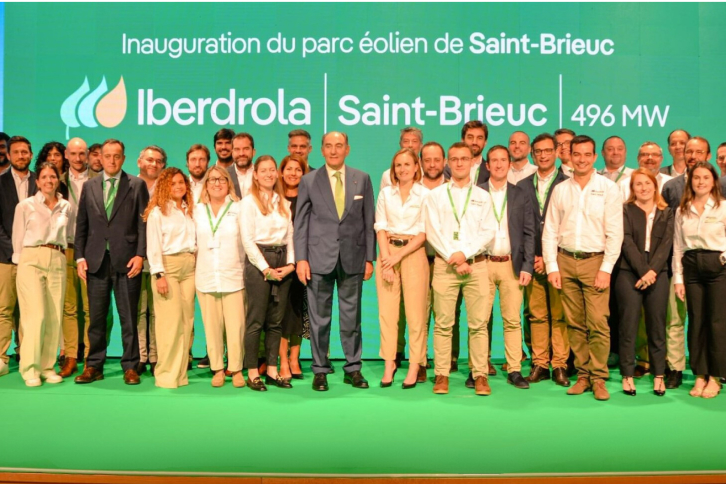 Iberdrola inaugura el parque eólico marino de Saint Brieuc en Francia